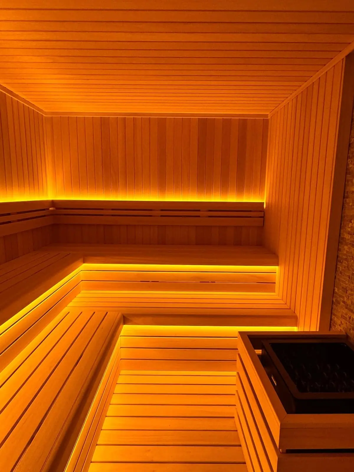 Modern sauna kabini